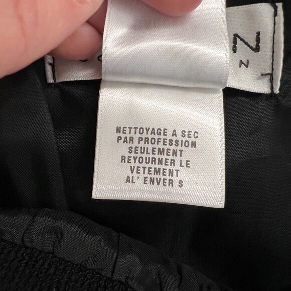 St. John Wool Blend Navy Blue Lined A-Line‎ Flare Santana Knit Skirt Sz 2 - Picture 11 of 12